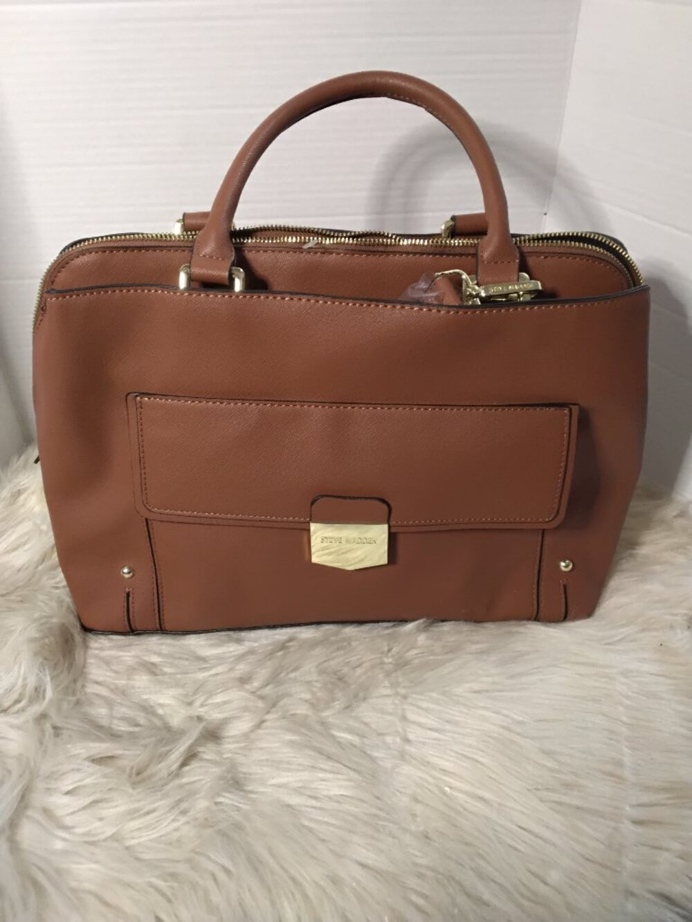 “Steve Madden City Luxe Bag – Brown Leather & Gold Details”